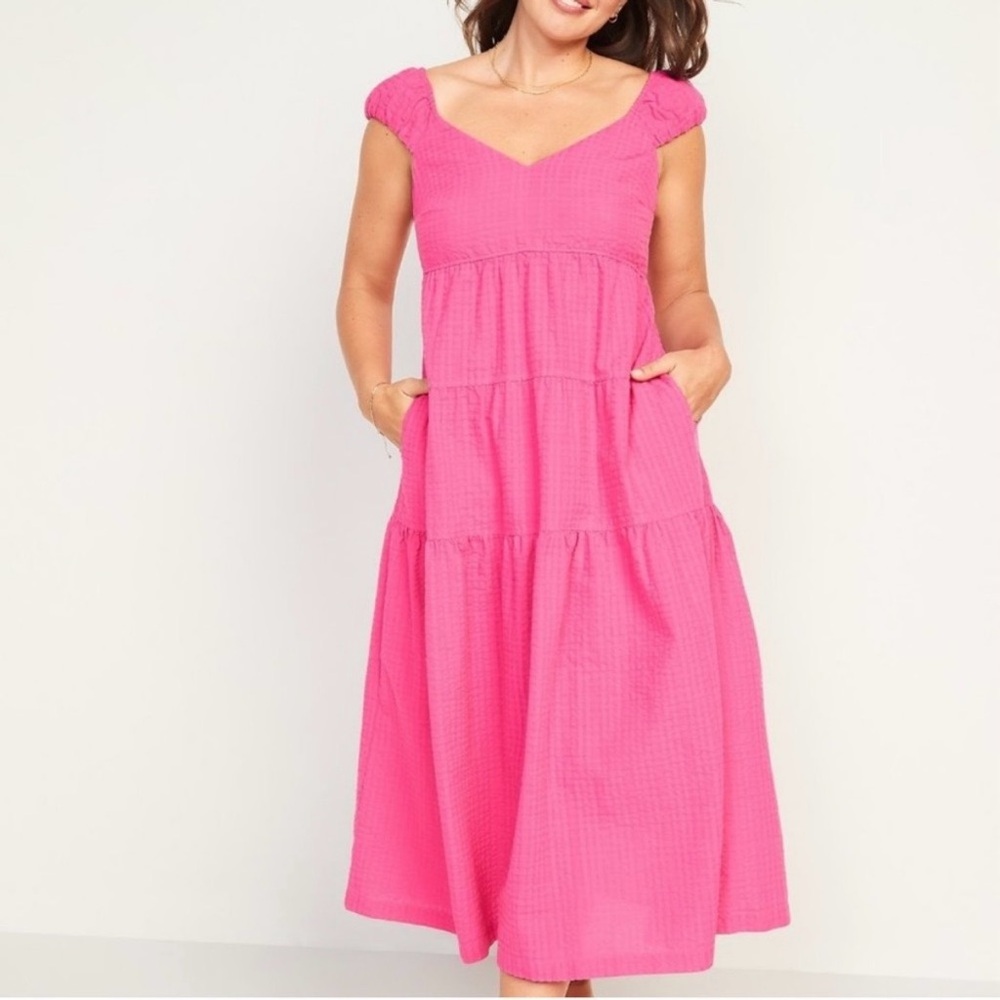 NWT. Pink Old Navy Seersucker dress Petite. Small
